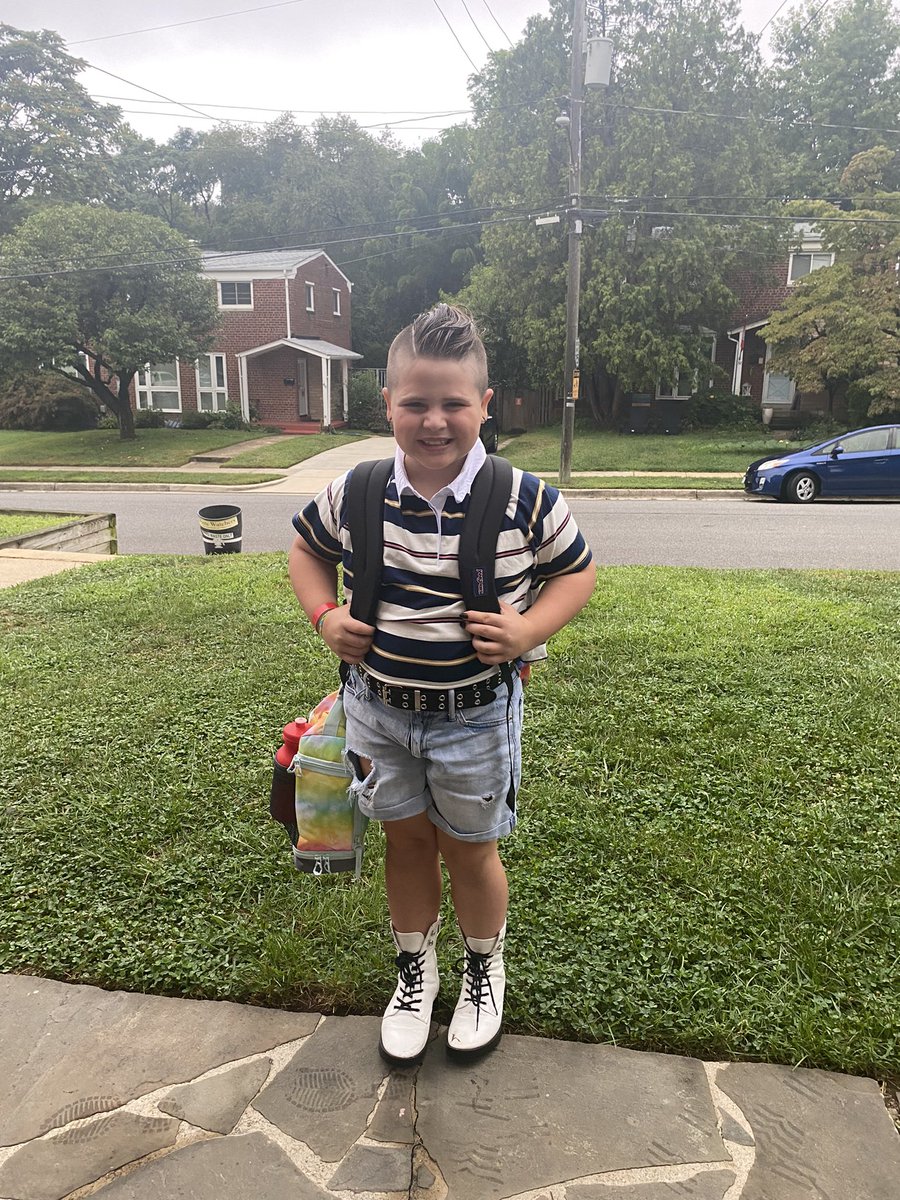 ElizaMH23's tweet photo. This kid. I channel their confidence whenever I walk into a meeting - though they’re far cooler than I’ll ever be! #secondgrade https://t.co/lYk5AApYZM