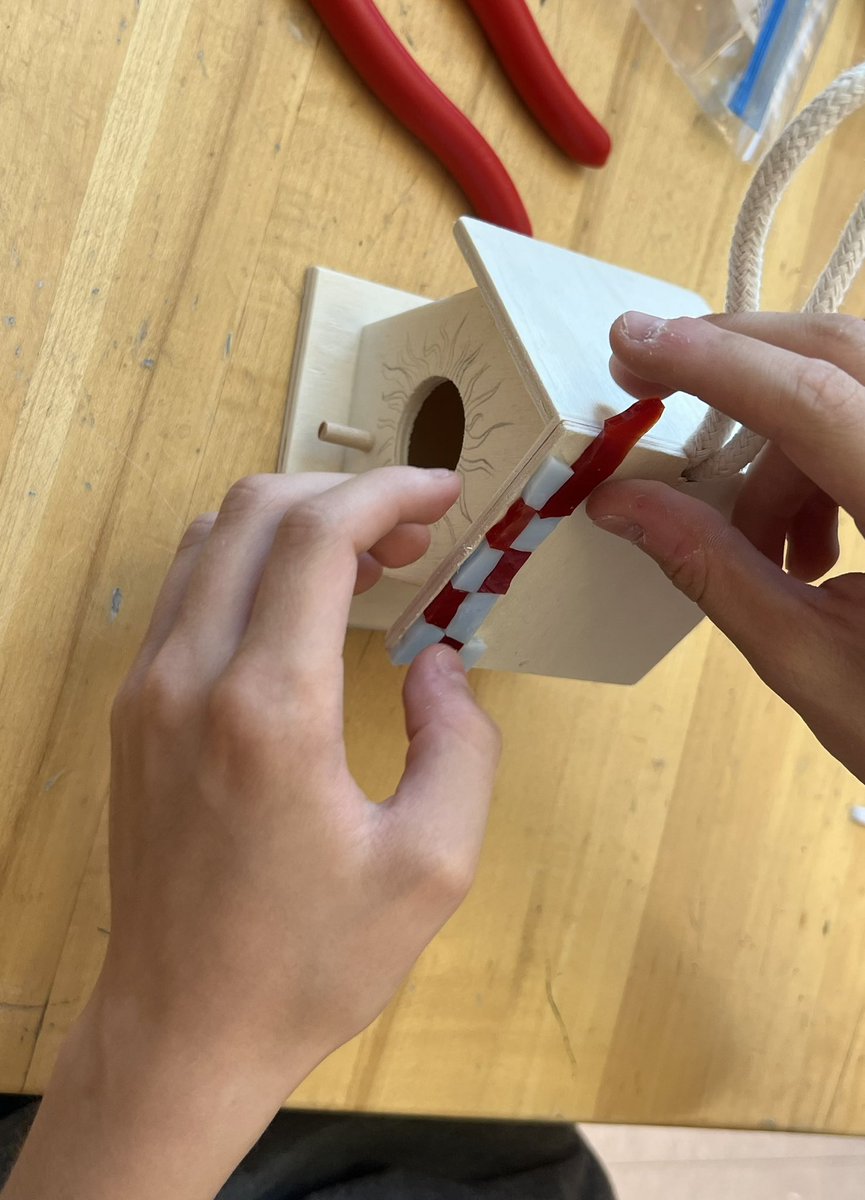 Art_nicholson's tweet photo. My 15th year of teaching has started!  Excited about some new projects this year!  7th grade ceramics students are creating mosaic birdhouses. @WestviewSVVSD @ApWestview #SVVSDArt https://t.co/5kCZpQGSSk