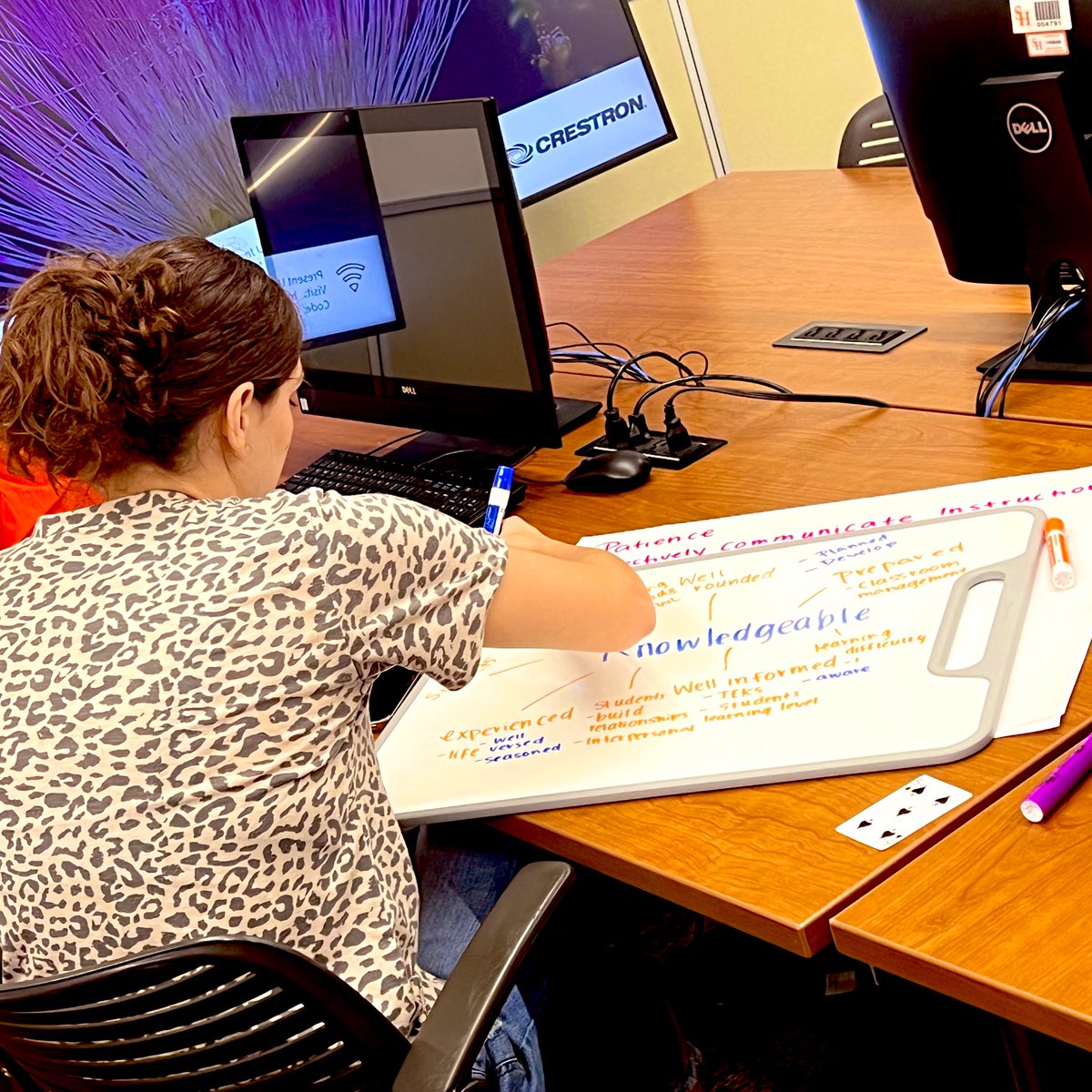 SHSUEdLibrarian's tweet photo. First day of classes at #SHSU and CIEE students are already at the library researching! @SHSULibrary @SamHoustonState #bearkatsteach https://t.co/CraJidJbyV