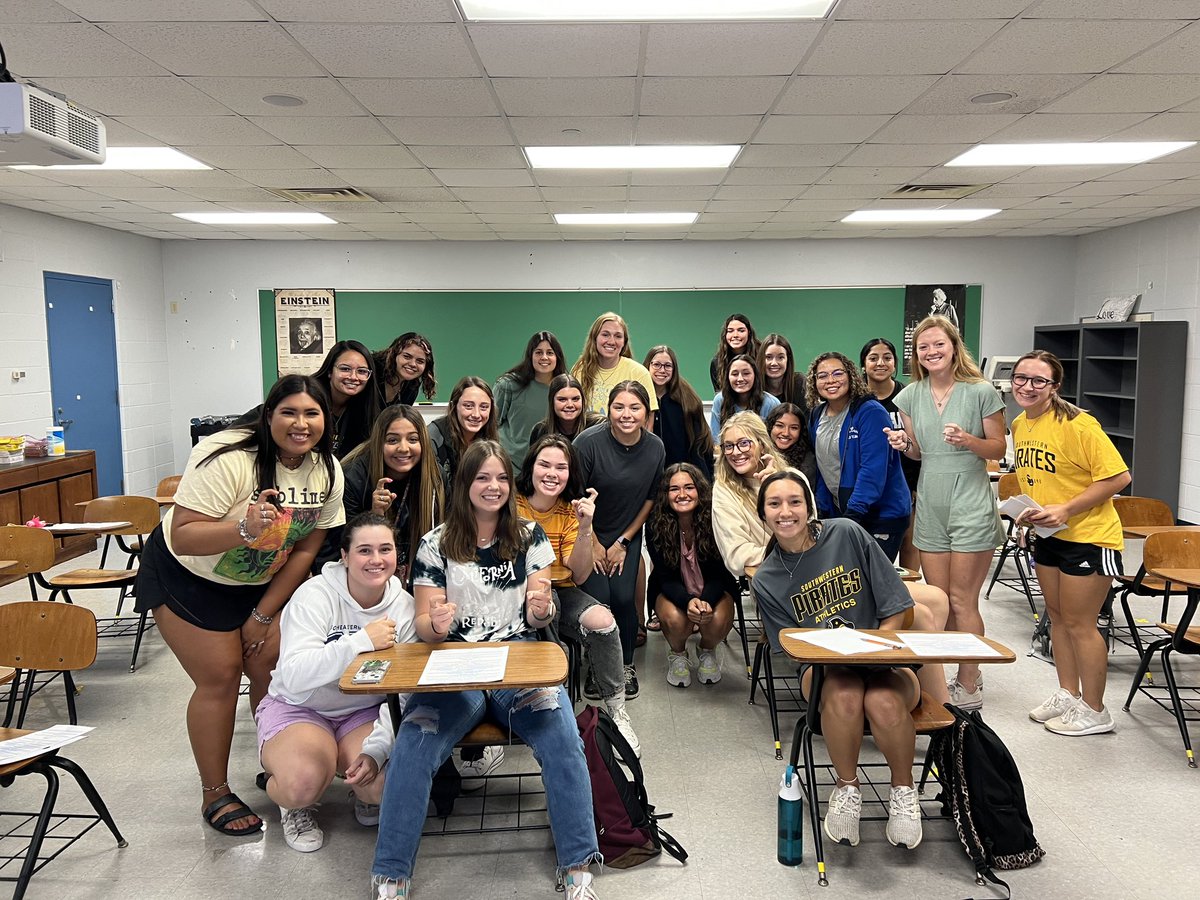 We’re ready to get the year started with this team!!
First day of class ✔️
First team meeting ✔️
#GoPirates 🏴‍☠️