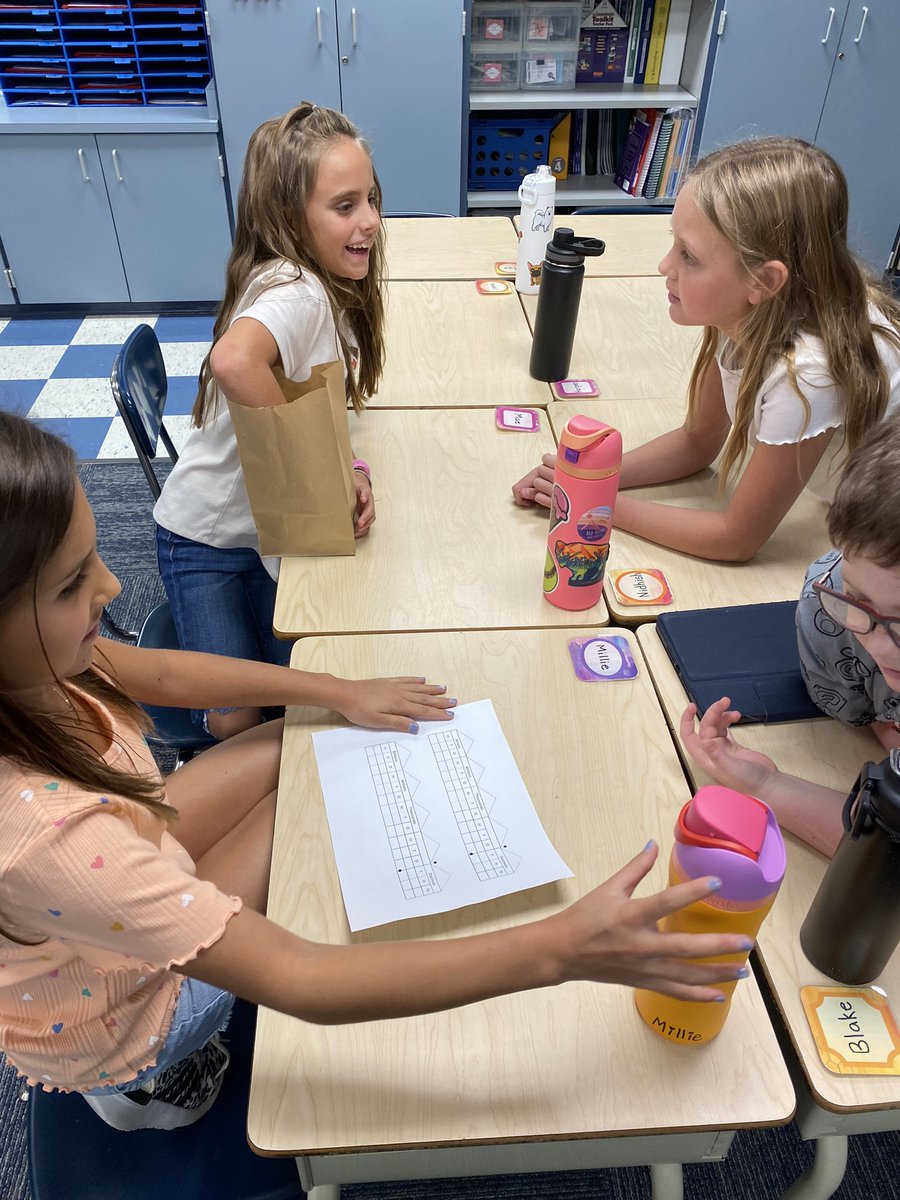 LSE_SRollings's tweet image. These rockstars made great connections as they explored place value with a mystery bag activity.  @KISDMathSquad @LoneStarElem #MathKISDmonthlychallenge
