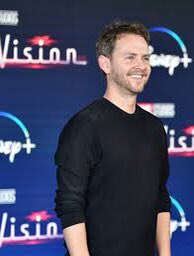 EverythingMCU_s's tweet photo. Breaking Exclusive:- The director of #WandaVision #MattShackman will be directing Scarlet Witch Solo Movie and scarlet witch will most likely appear in Agatha coven of chaos https://t.co/GDXQEndRQ3
