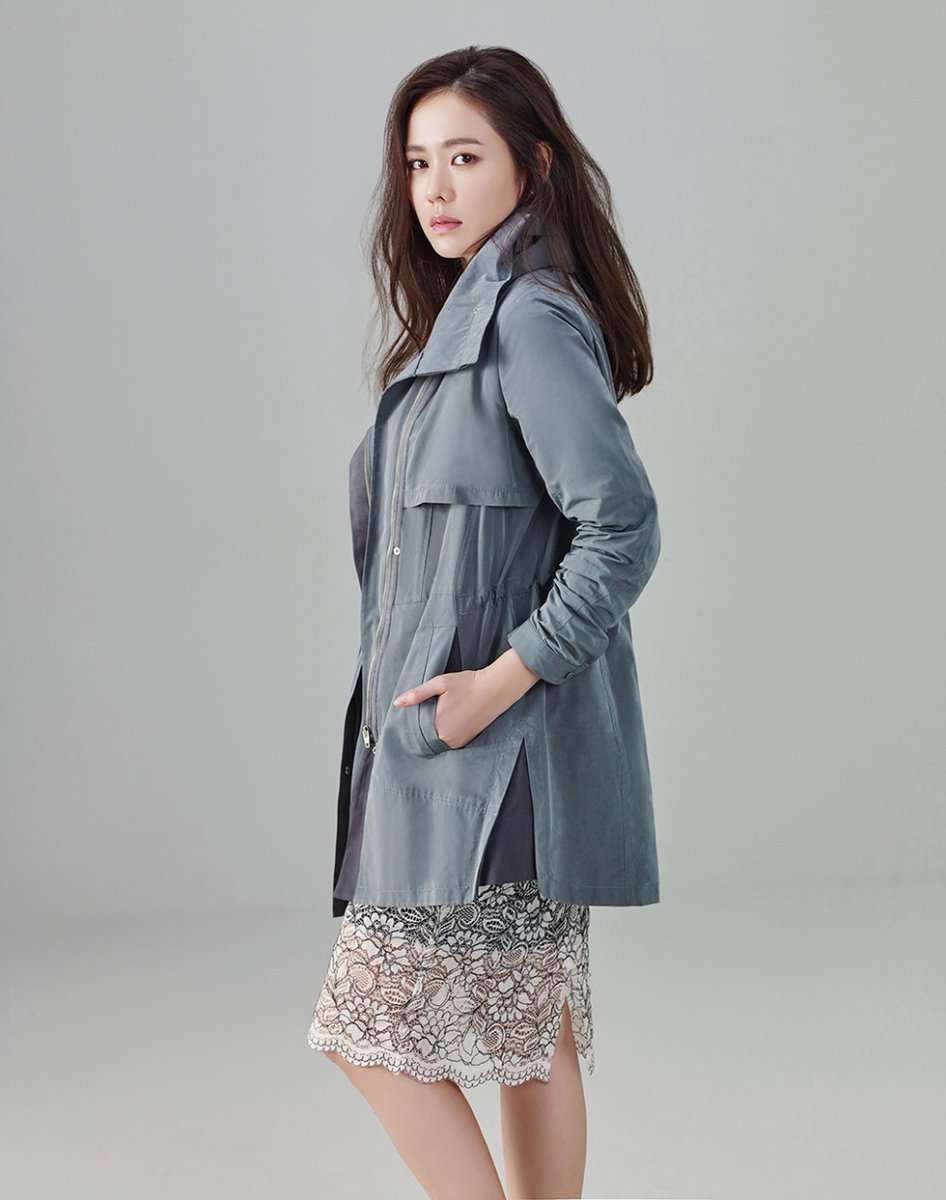 yejinhanded's tweet photo. Son Ye Jin (손예진) ~ Besti Belli (2016) Spring Collection
#SonYeJin #손예진 https://t.co/l0lZK1sqrE