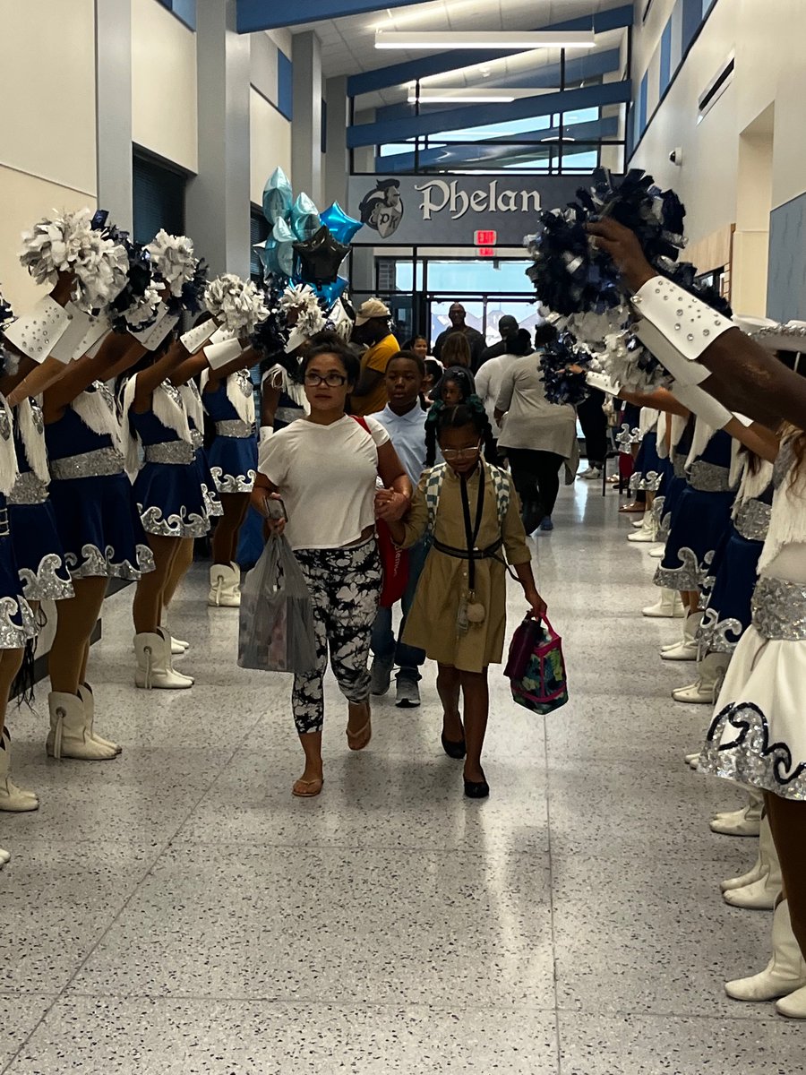 Maxine Phelan Elementary tweet media