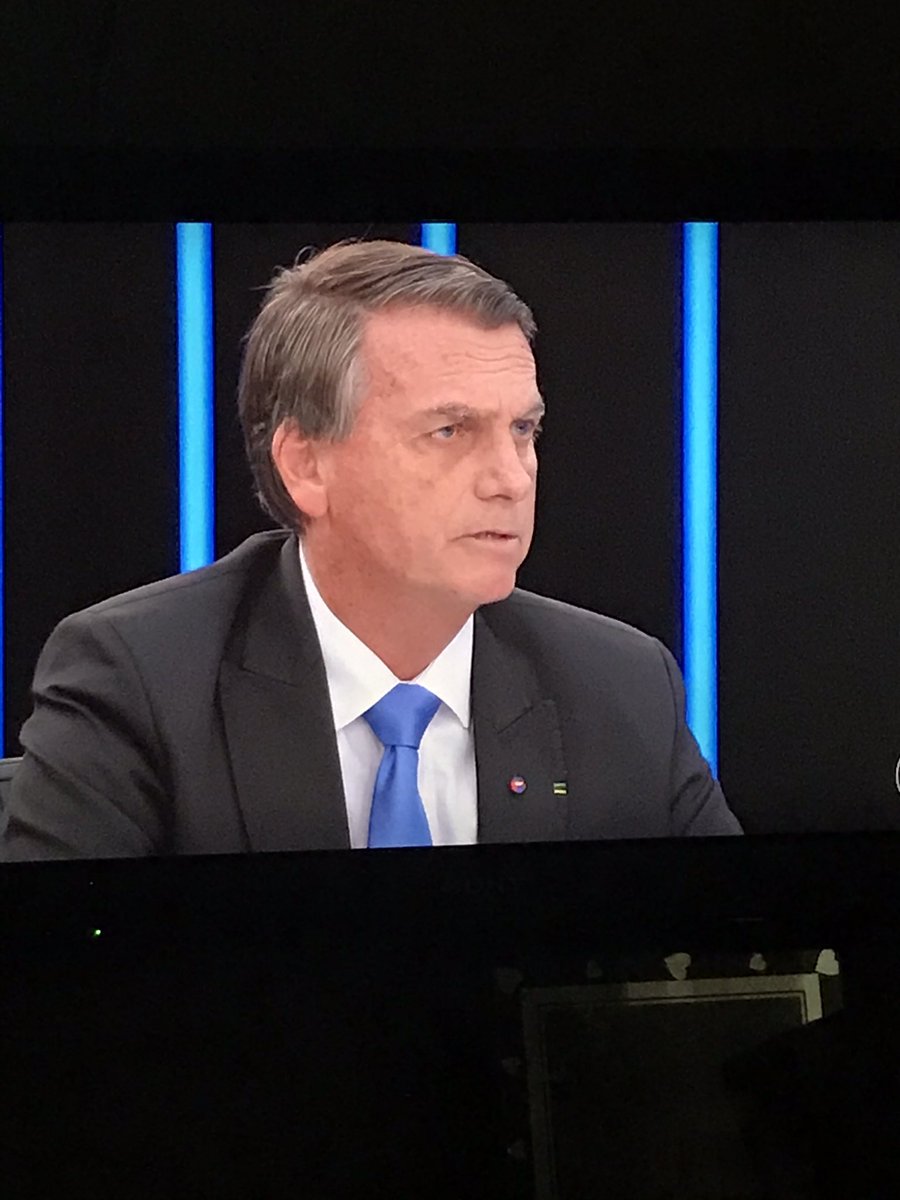 criscairesp's tweet photo. Come o cu dele Bonner #BolsonaroNoJN https://t.co/5HLwBayXzR