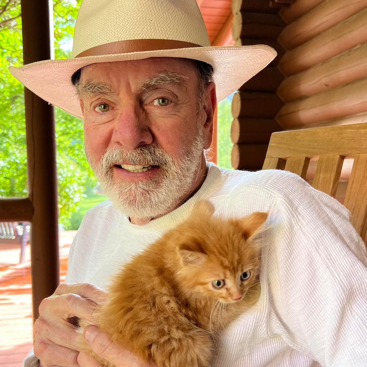 Bev38Law's tweet photo. Love this latest photo of Neil! https://t.co/ggwlvBfM4z