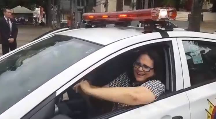 WMMMatheus's tweet photo. CORRE PRO XVIDEOS GENTE, BONNER E RENATA TÃO COMENDO O CU DO BOLSONARO https://t.co/mUegWIIfNH