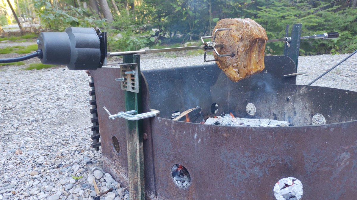 vantvoort's tweet photo. @FushimiLakePP Prime rib https://t.co/S6CjfLolKy