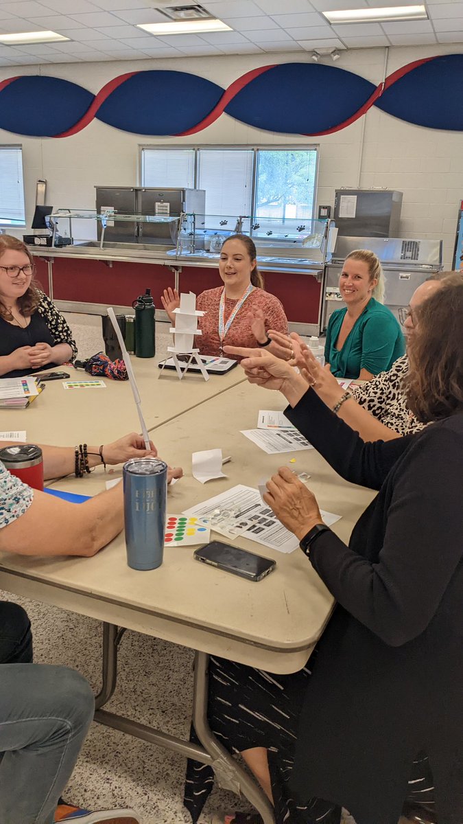 Hodge Elementary tweet media