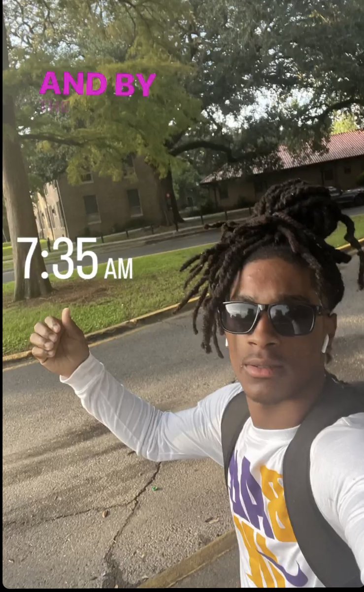 Kay_Everyday's tweet photo. Today was our baby first day in college. We are so proud of you, Aaron😘#lsu #onlyson #firstborn #handsomeandsmart #Chemical Engineering https://t.co/IvyjQ39VWu