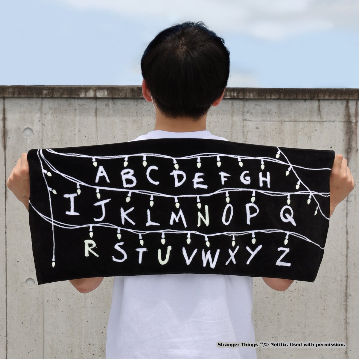 STRANGER THINGS POPUP SHOP】 劇中で出てくるキーワードや、名台詞が