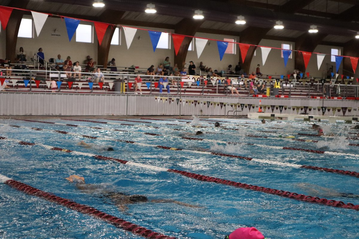 MAC_Swimming's tweet photo. 🥁 We are back!!!!!! 👏🏼 
❤️ if you were missing us 

#goMACgo #MACproud #MagnoliaAquaticClub #swimming #swimmer #backfrombreak #gettingitdone #justkeepswimming https://t.co/ja6hiFbCY7