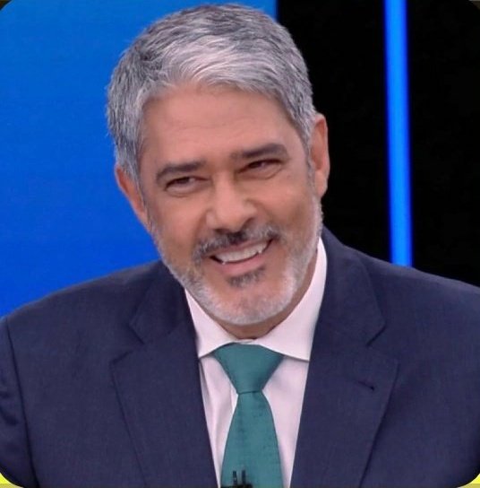 Srtamarindo's tweet photo. O sorriso do Willian Bonner depois de pegar o Bolsonaro na mentira
RECEBAAAAAAAAAAAAA https://t.co/4ZBfpeDhaz