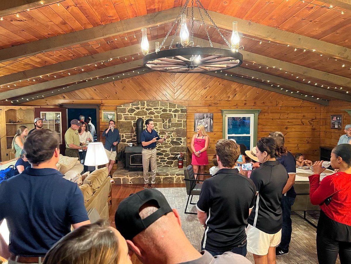 Caleb Max (@calebmaxva10) on Twitter photo It was an honor to host my friend @HungCaoCongress with the <a href="/LoudounYRs/">LCYR - Loudoun County Young Republicans</a> Hung is an inspiring candidate who has what it takes to win. The momentum is building! #VA10 It was an honor to host my friend @HungCaoCongress with the <a href="/LoudounYRs/">LCYR - Loudoun County Young Republicans</a> Hung is an inspiring candidate who has what it takes to win. The momentum is building! #VA10
