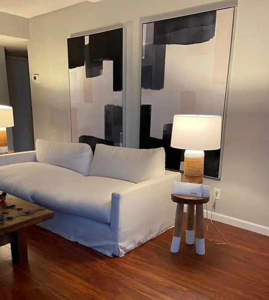 NetsaveApp's tweet photo. Looking to update your home decor? Add a beautiful new piece of artwork to your collection. On Netsave, you can find new and gently used items posted by neighbors nearby. #ShopLocal #Netsave #MadeInLA https://t.co/E22mNS7MKK