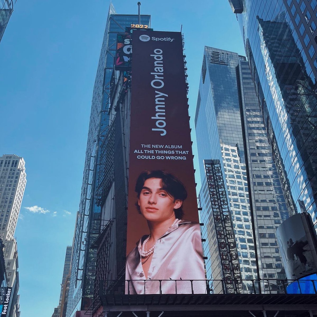 johnnyorlando's tweet photo. i love you @Spotify 🤍🦋 https://t.co/4sNWUU8pOF