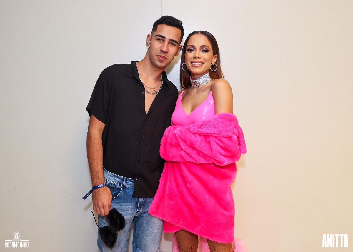 mathcaIdas's tweet image. Te amo, te amo @Anitta
Obrigado @QGdaAnitta ❤️