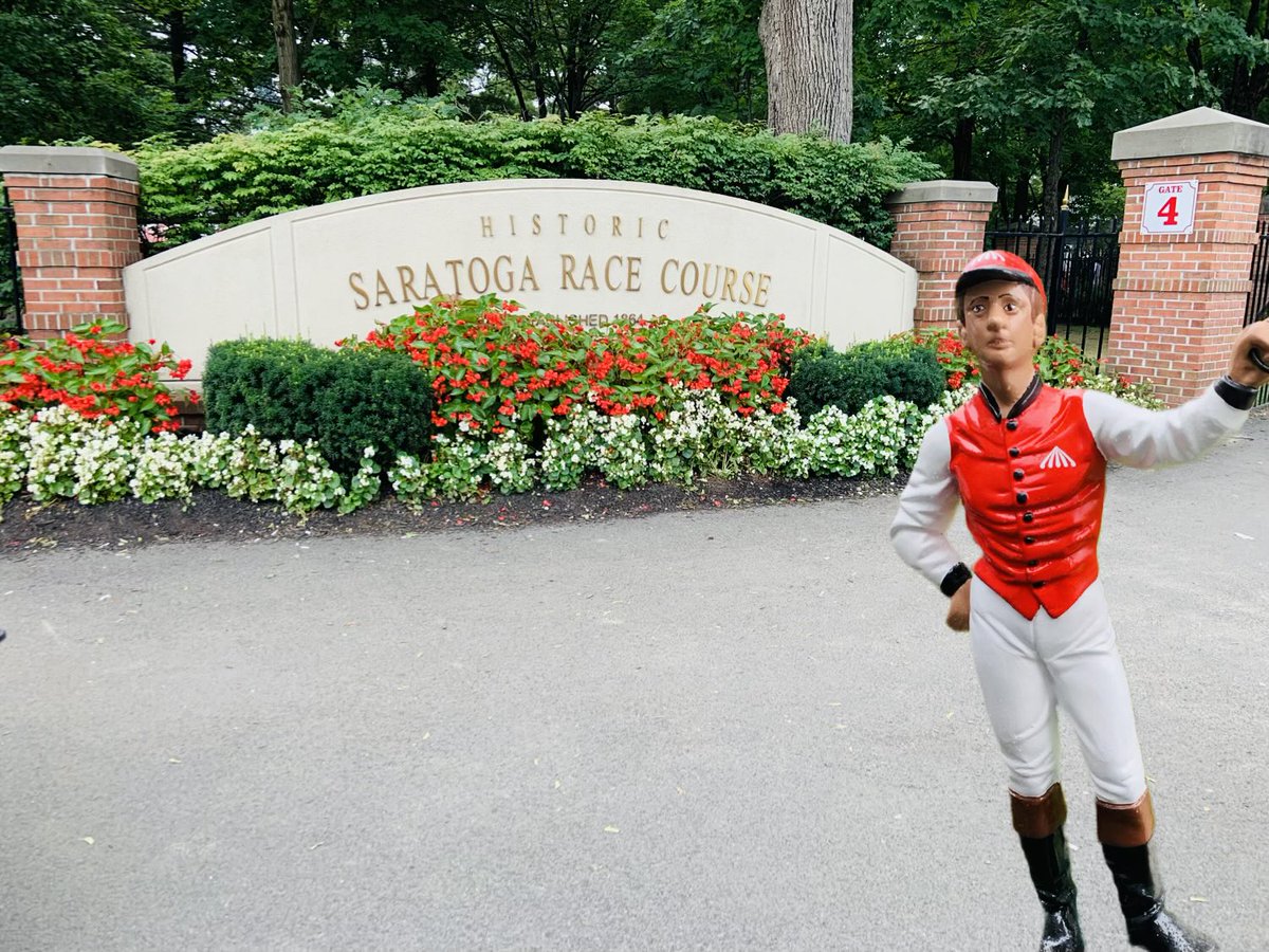 BackstretchTEAM's tweet photo. We named him Larry, but you can name him whatever you like, when you win. BEST will be at the @TheNYRA #CommunityBooth w/ Larry this Saturday &amp; will choose a winner after the Travers Stakes! #caring4thepeoplewhocare4thehorses @NewYorkTHA https://t.co/pHxX03rwk2 https://t.co/7biJeRAwEk