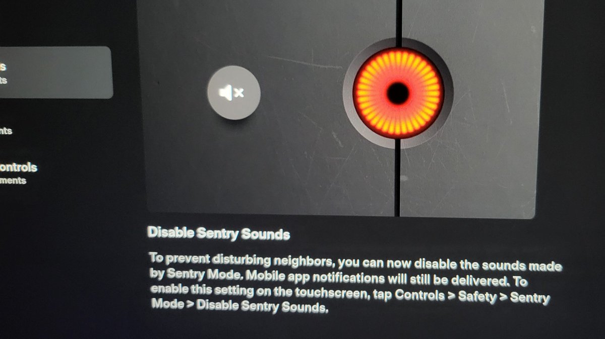 DirtyTesLa's tweet photo. Release notes for @Tesa update 2022.24.5 in 2022 LR Model X Refresh

Profile is in the cloud!
Disable sentry sounds
Navagation stuff is saved per profile
Auto tear climate (I thought we had that? Lol) https://t.co/BIihCAzd8C