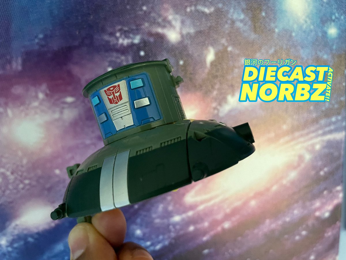 DIECAST_NORBZ's tweet photo. I now give you, the Fastest Autobot In all their ranks!  COSMOS!!! 🤩🤩

#DIECASTNORBZ #Galactichooligan #transformershooligan #TransformersHooligans #ToyHooligans #Transformers #銀河のフーリガン #AUTOBOTS  #COSMOS #LEGACY #VELOCITRON #Velocitron500 https://t.co/Zr1DywnO7V