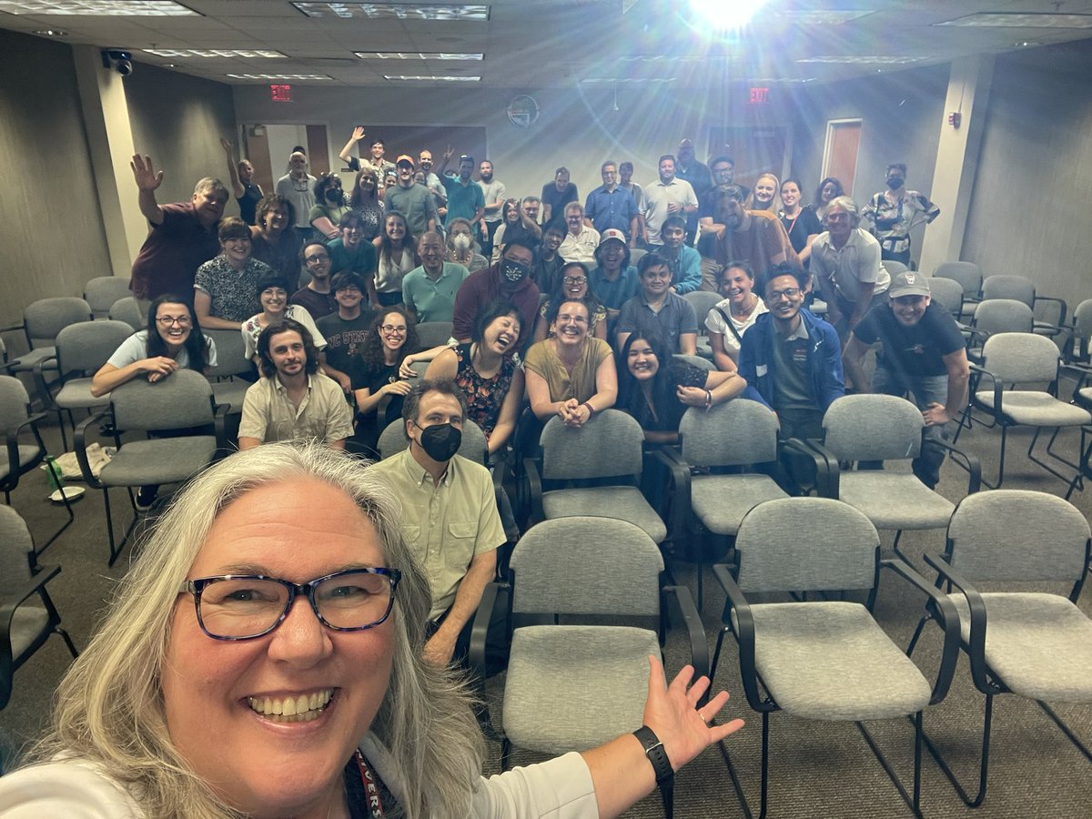 KiwiYoung's tweet image. First day of classes ended with an ice cream social. It was lovely getting @NCSU_DEPP together and meeting new people. You could feel the energy in the room! #departmentheadadventures