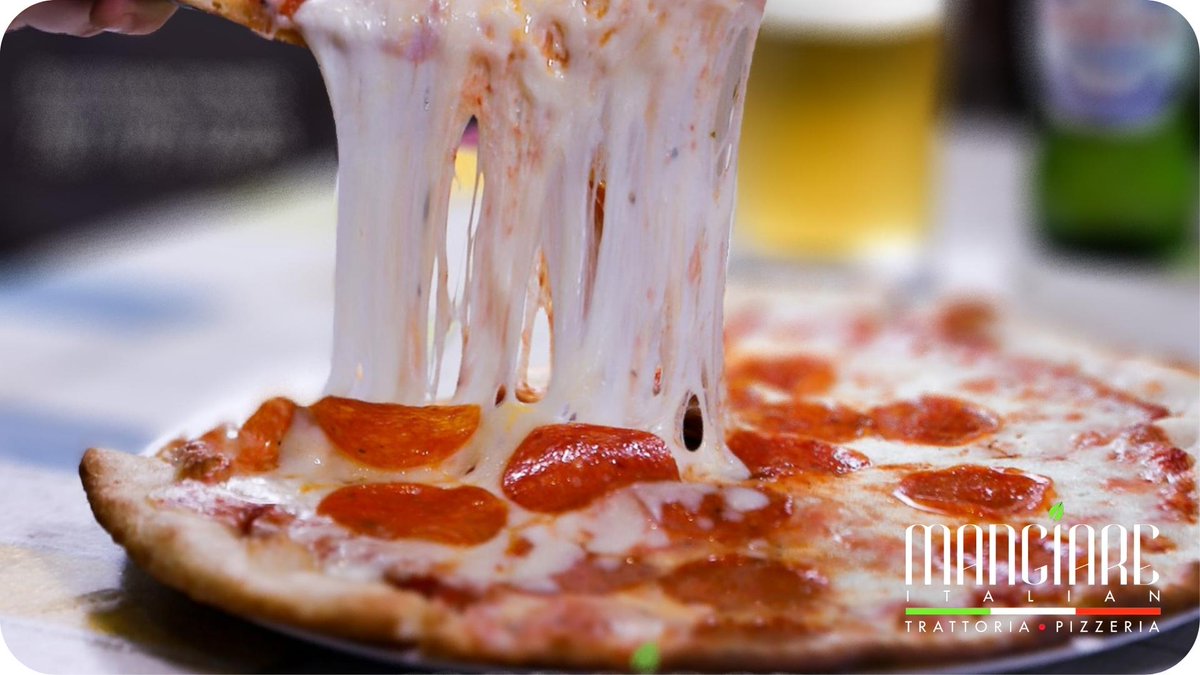 ViveloPR's tweet photo. #TerminaHOy🍲🇮🇹🍷#CalleLoíza ¡Cena Italiana! ➔ https://t.co/Zt7UmjxBHa Lasaña de Carne o Pollo, Pasta con Pechuga de Pollo o Pizza de 12"" con 1 ingrediente, 2 Sopas y más por $34 en vez de $58 (Separa con $9) 

#MangiareItalianTP #GastaMenosViveMás #ItalianFood https://t.co/MAWN0EnYeo