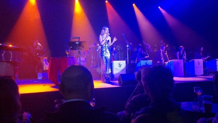 Súper feliz por el concierto que nos llenó a todos de tanta alegría! Gracias a <a href="/Tona_Vaz/">Tonatiuh Vázquez</a>, Argentina Duran, <a href="/LunarioMx/">Lunario</a>. A todos los que pusieron un pedacito de si mismos para lograr una noche mágica #concert #conciertos #conciertosméxico #musica #jazz #bigband #bigbandjazz #singer