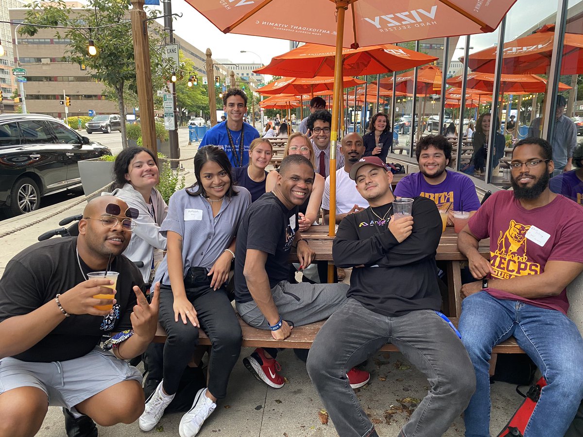 Welcoming the incoming Chemistry 1st years/Fontaine fellows along with upper-years in the Fontaine Society!

For more info on Fontaine, check the link on the tweet below.