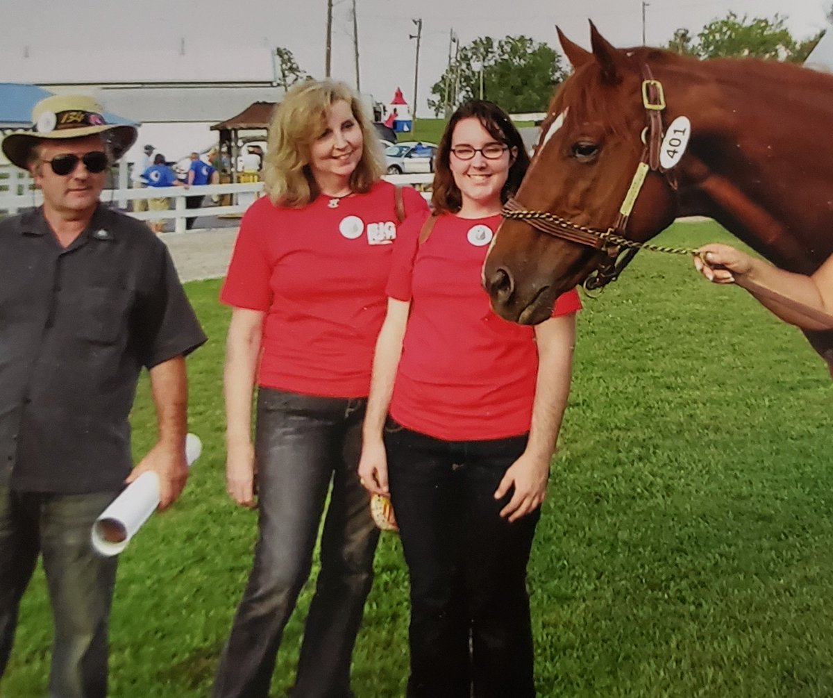 skipaway2000's tweet photo. #someoneismissing
#secretariatfest08
#mom https://t.co/OBK2zFJ4BS