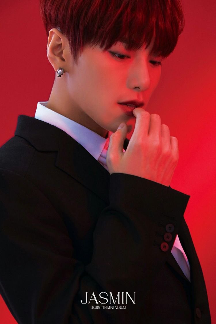 sanggyun shouldn’t be allowed to enlist because if he joined the military he would turn every man gay and cause a homosexuality crisis