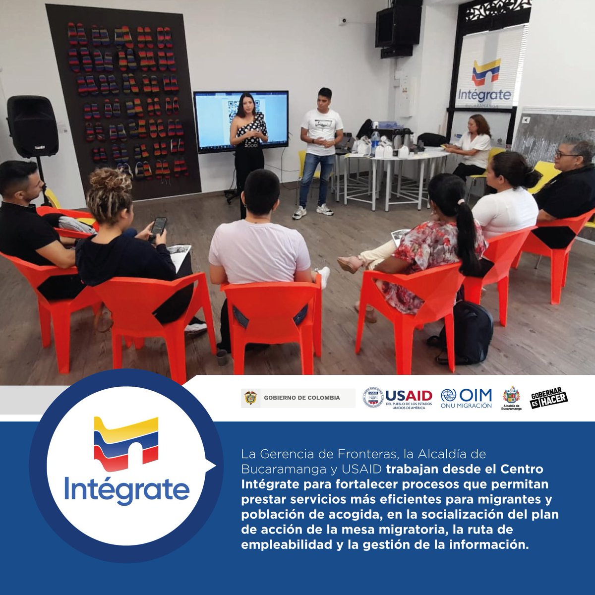 <a href="/GciaFronterasCo/">Gerencia de Fronteras Colombia</a>, la <a href="/AlcaldiaBGA/">Alcaldía de Bucaramanga</a> y <a href="/USAID_Colombia/">USAID/Colombia</a> trabajan desde el Centro Intégrate para fortalecer procesos que permitan prestar servicios más eficientes, en la socialización del plan de acción de la mesa migratoria, la ruta de empleabilidad y la gestión de la información.