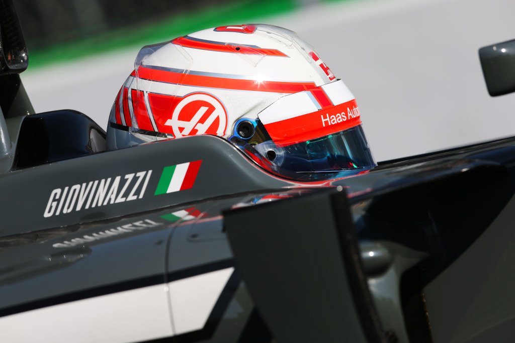 paddocksignos's tweet photo. .@Anto_Giovinazzi confirmado para las sesiones de @HaasF1Team 

https://t.co/Y4JTwP5A1Y https://t.co/UgsPNNa8Bo