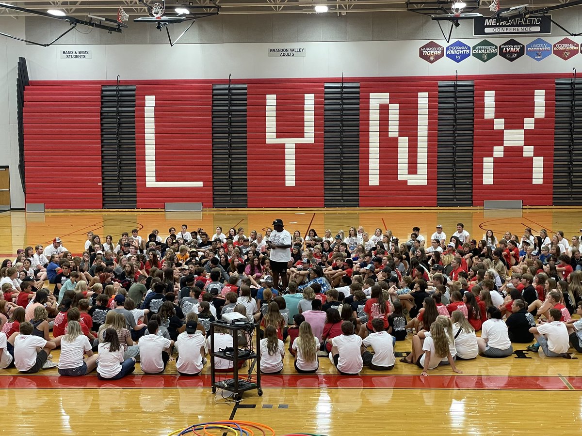 It’s been a busy few days at BVHS. Pumped to have kids back in the building for our Senior Retreat, Freshmen Unity Day, and Lynx Power Day. #WeareBV