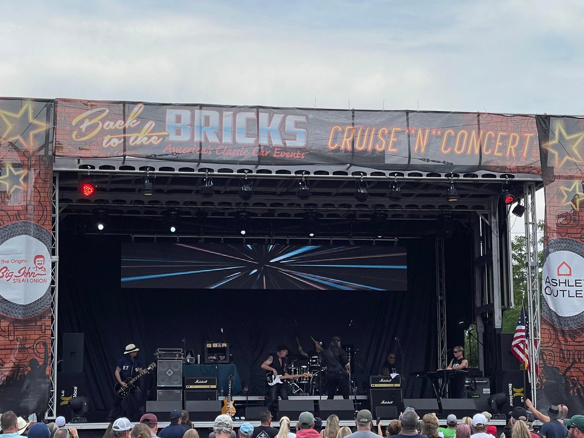 Back to the Bricks tweet media