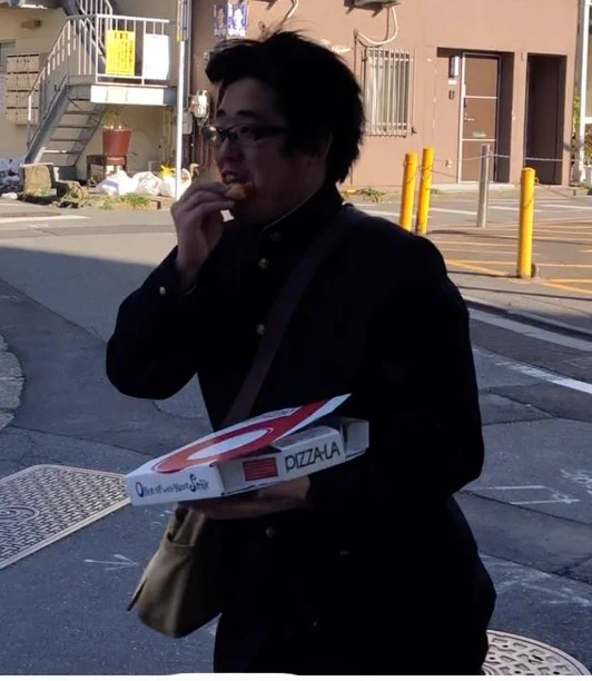 @yariotta_mazide 一瞬デュエルディスク巻いてんのかと空見した 