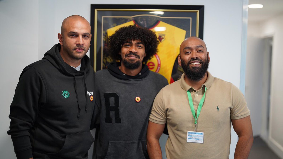 AnwarU01's tweet photo. What a privilege to spend the day @WatfordFC &amp; get to interview one of my favourite players 🤩🇧🇩 @HamzaChoudhury1 about all things @NujumSports @WeAreTheFSA #TheChampionship #Watford #Leicester #AsiansInFootball #Academies #Bangladesh &amp; even #Cooking 👏 a great day at the office https://t.co/Emv266hElS
