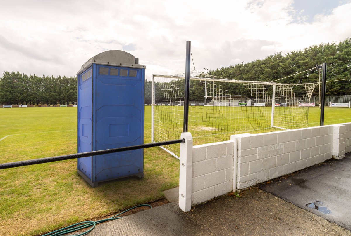 Shepton Mallet going out of their way to make Blackfield and Langley at home for the FA Cup replay.
<a href="/bandlfc/">Blackfield & Langley FC</a> <a href="/EmiratesFACup/">Emirates FA Cup</a> <a href="/Mallet_AFC/">Shepton Mallet AFC</a> <a href="/Tortoilethire/">TorLuxury ToiletHire</a>