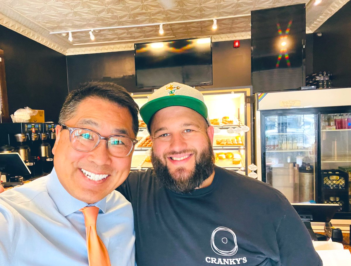 Joey, meet Twitter. Twitter, meet Joey. Joey runs the show at my go to donut shop, <a href="/CrankyAls/">Cranky Al</a>. This guy runs around like a madman all day so ppl can have little pieces of joy. He also delivered donuts to me while I was in the hospital last year for my heart surgery. This my guy!