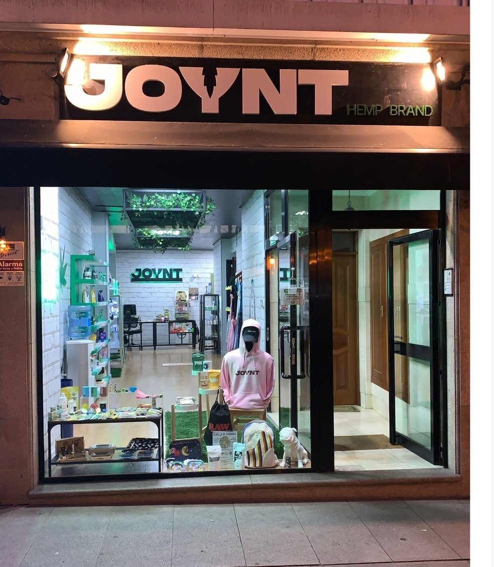 chakee699's tweet photo. Consigue un Lote de Productos en @joyntcbdcoruna Coruña valorado en 150€ con el #GaliciaGoldenSeries en @casinoatlantico

https://t.co/d4begbrtke

Jueves 19:30 empieza la fiesta!!!!

No te lo pierdass!!!!

@PokerGallego https://t.co/CTr0UWVW7j