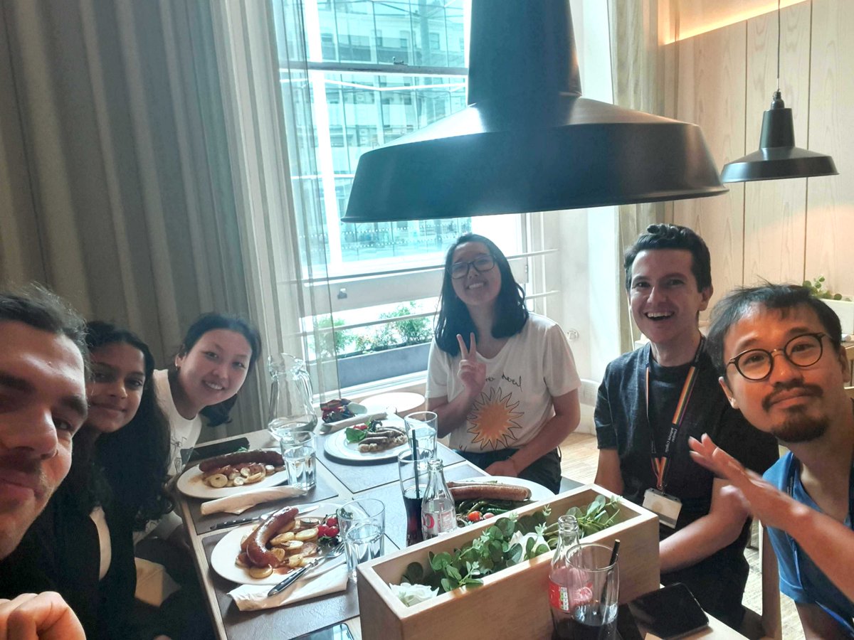 lonepair's tweet photo. Celebrating the last week of undergraduate summer projects at @ImpMaterials with the fantastic Ana, Amelia &amp; Shirley who rocked #MLforMaterials! Thanks to @Royce_Interns @imperialcollege @FaradayInst for funding https://t.co/1p1LKgRKxX