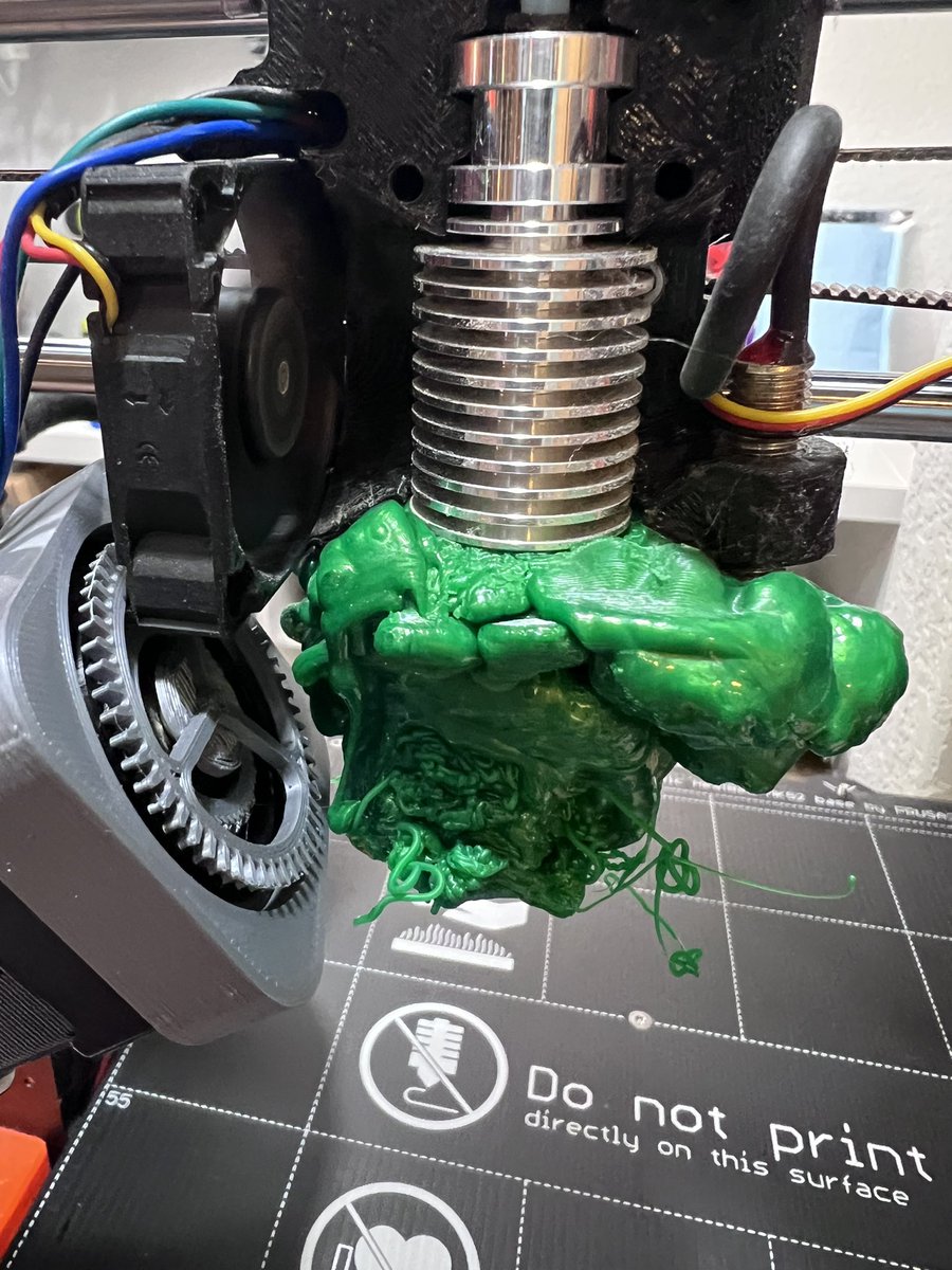 Super3dPrinter's tweet image. @josefprusa we really need a sensor to prevent this sort of thing from occurring. The entire hotend needs to be replaced. This is an expensive fix. @Prusa3D #3dprintfails