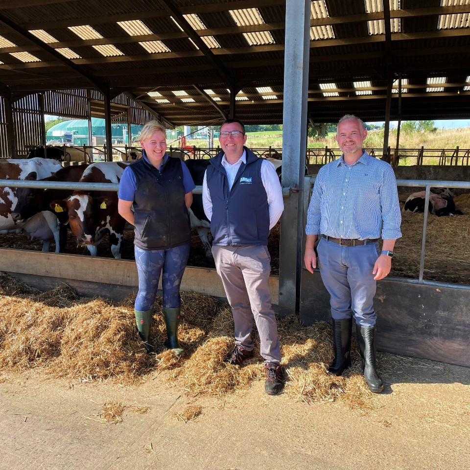 allflexuk's tweet photo. A very successful day with our After Sales Team &amp; Ruminants Business Unit Director Sam Gayton.

At Crofthead Farm we took some time to discuss the impact of SenseHub on the herd's reproduction and health with farm manager Phillipa McTaggart https://t.co/AEAwASGMbC