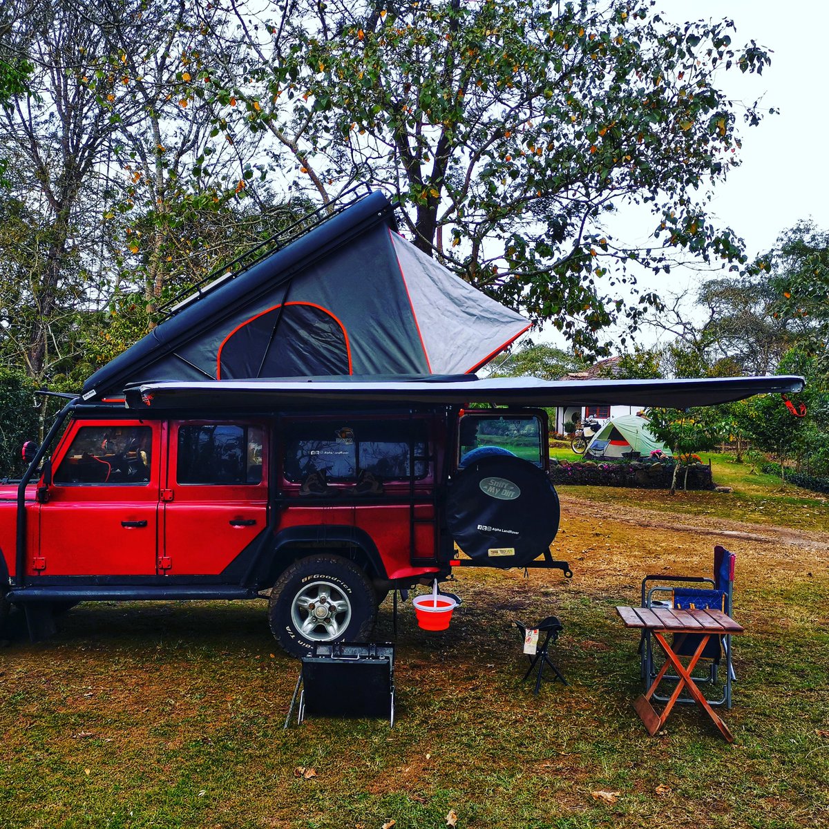 AlphaLandRover's tweet photo. Home is where we park it. Camp number #3 and we keep going... 🚙
#AlphaLandrover #Drive47 @inchcape_ke
#alucab
#TRAVEL #traveldiaries #Wonderlust #blacktravel #Drive47 #Tembeakenya #MagicalKenya #Overland #Overlanding #Camping #Landrover #landroverdefender #Africa #AfricaTravel https://t.co/6wLetBh1AH
