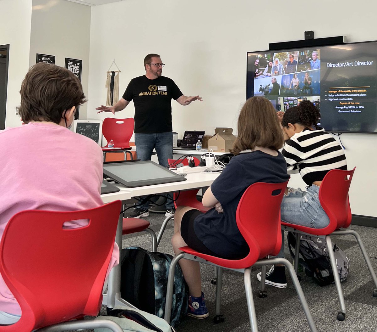 Hollywood Animator and <a href="/theSMSD/">SM School District</a> alum, Gavin Dell presented to 2D and 3D animation students <a href="/smsd_caa/">SMSDCAA</a> about his work including Central Park, Scooby Doo and Guess Who, Family Guy, and Bordertown. #RealWorldLearning
