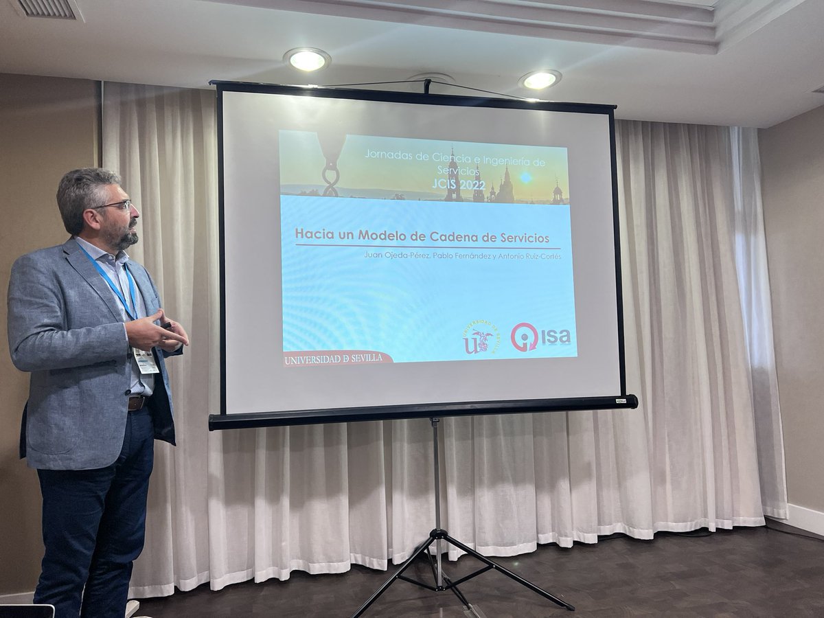 Our director <a href="/TonioRuizCortes/">Antonio Ruiz</a> going back to his earlier days as a student, presenting a work on the modelling of service chains at JCIS <a href="/sistedes2022/">Jornadas SISTEDES 2022</a> you didn’t lose practice 👏👏