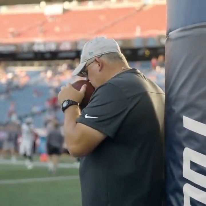 D’Matt 🧊 on Twitter "RT NFL It's beginning to smell a lot like