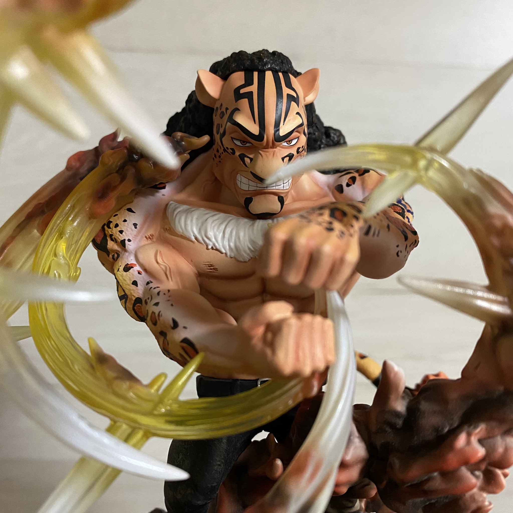300円カウントダウン商品 11体 ワンピース スーパーエフェクトフィギュア Munijesus Gob Pe