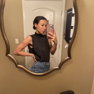 attentionseeka's tweet photo. #NewProfilePic it’s been tooooooo long 👋 https://t.co/tgvfNt1cjY