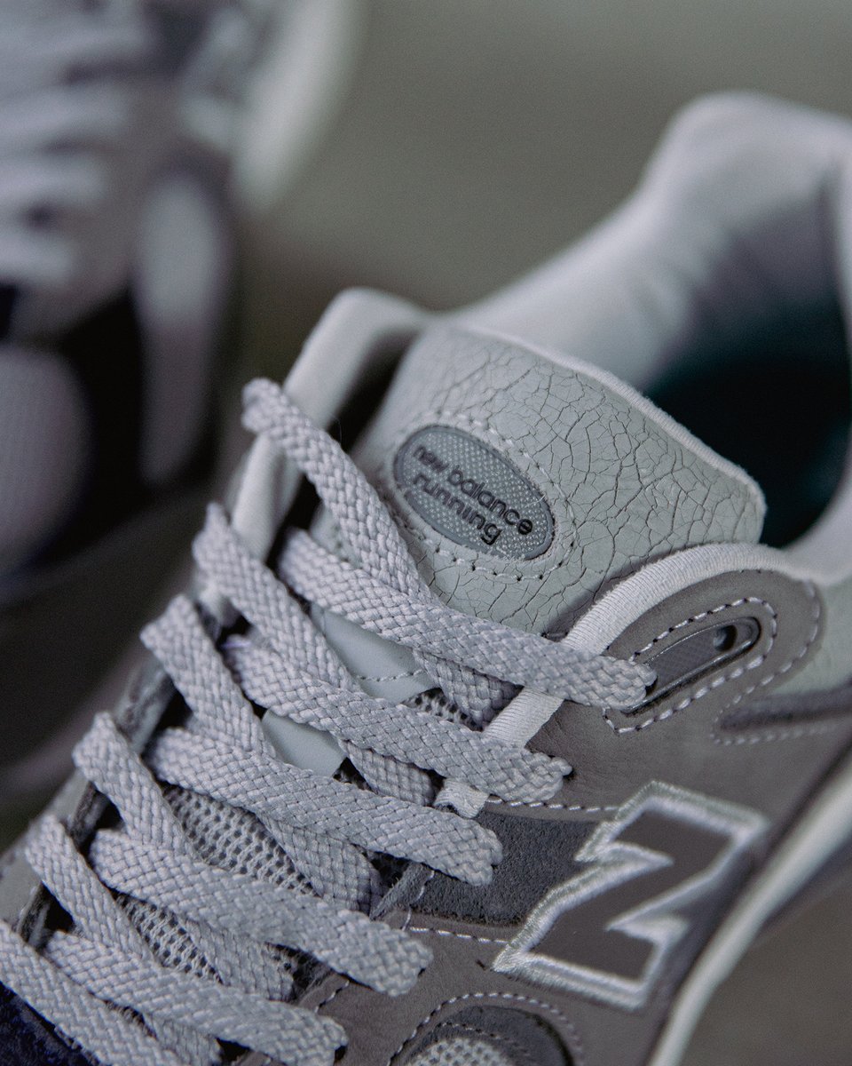 Footpatrol_ldn's tweet photo. The latest thisisneverthat collaboration with New Balance offered up an ultra clean iteration of the 2002R. Remaining sizes are available to shop in-store and online here: https://t.co/8F9dMHTxki #Footpatrol #TEAMFP #NewBalance #NB #NewBalance2002 #NB2002 https://t.co/GvpGnXLrrg