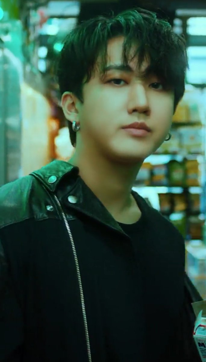 spearbinarchive's tweet photo. "MAXIDENT" Trailer CHANGBIN Ver. CUT [1/4]

#changbin #창빈 #チャンビン #dwaekki #🐖🐇 

#StrayKids #스트레이키즈 
@Stray_Kids #YouMakeStrayKidsStay
#MAXIDENT  #StrayKidsComeback
https://t.co/zfvVL6U5sE https://t.co/PZGcaPmr7w
